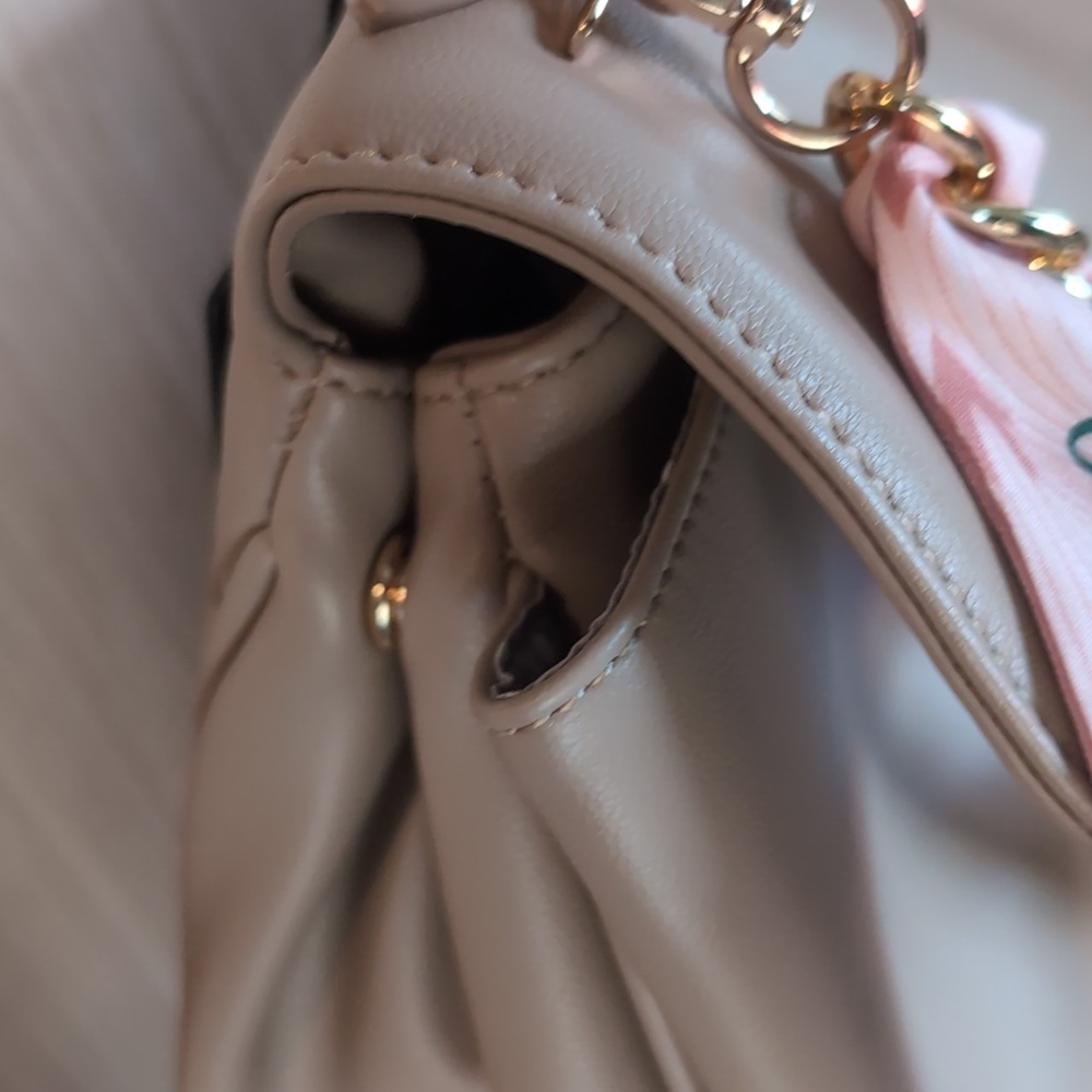Khaki Tote - Ello Alexis - Picture 7 of 12